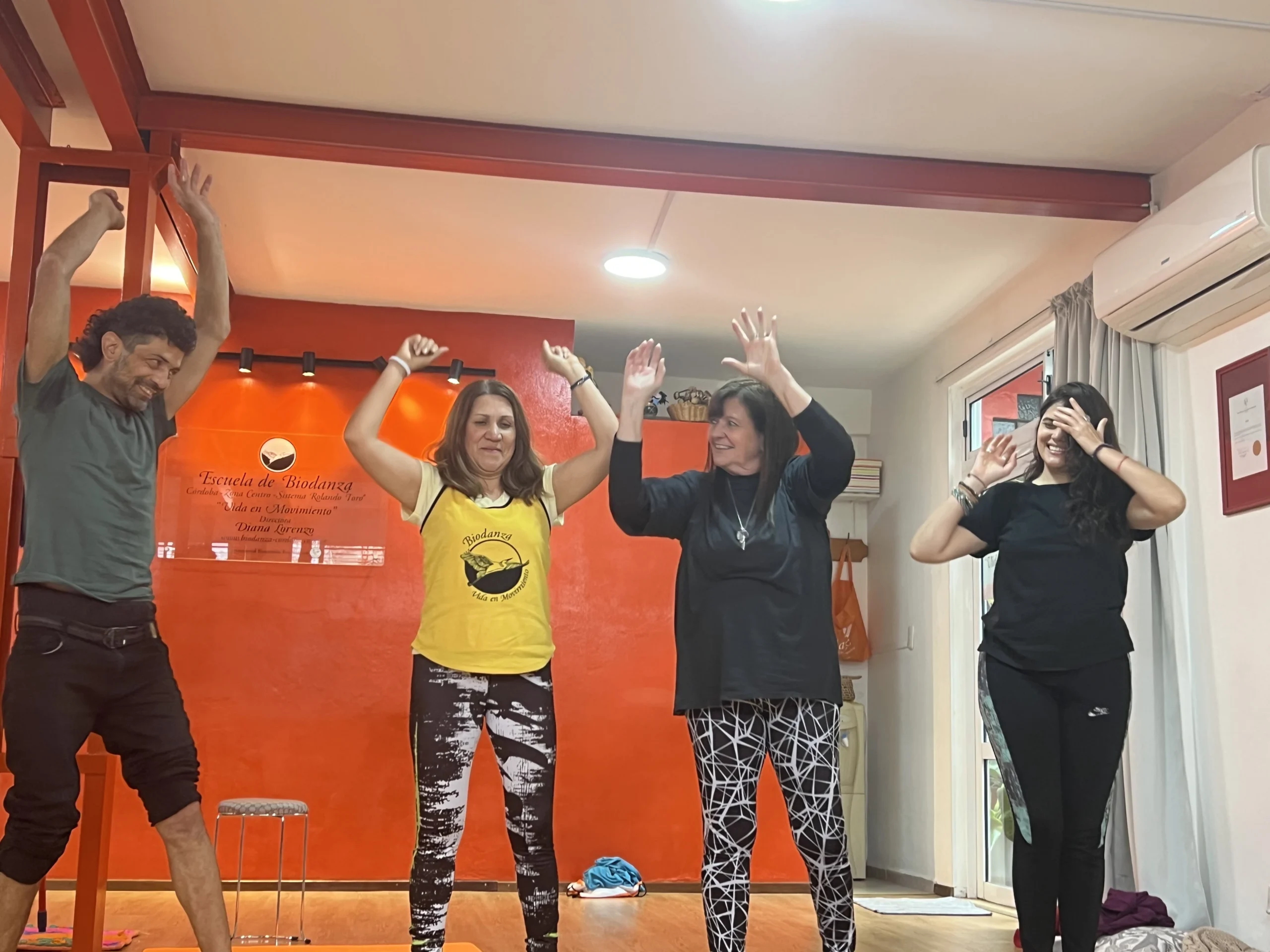 Movimiento grupal en Biodanza Córdoba
